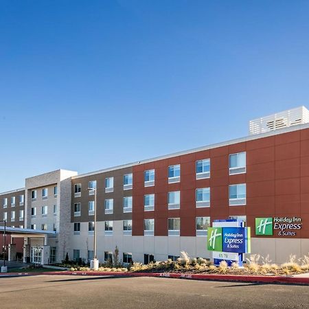 Holiday Inn Express & Suites - Bend South By Ihg Exterior photo