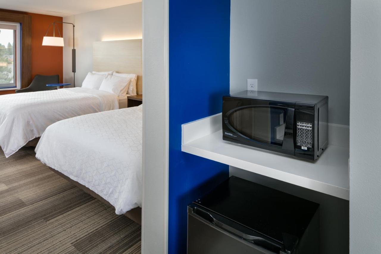 Holiday Inn Express & Suites - Bend South By Ihg Exterior photo