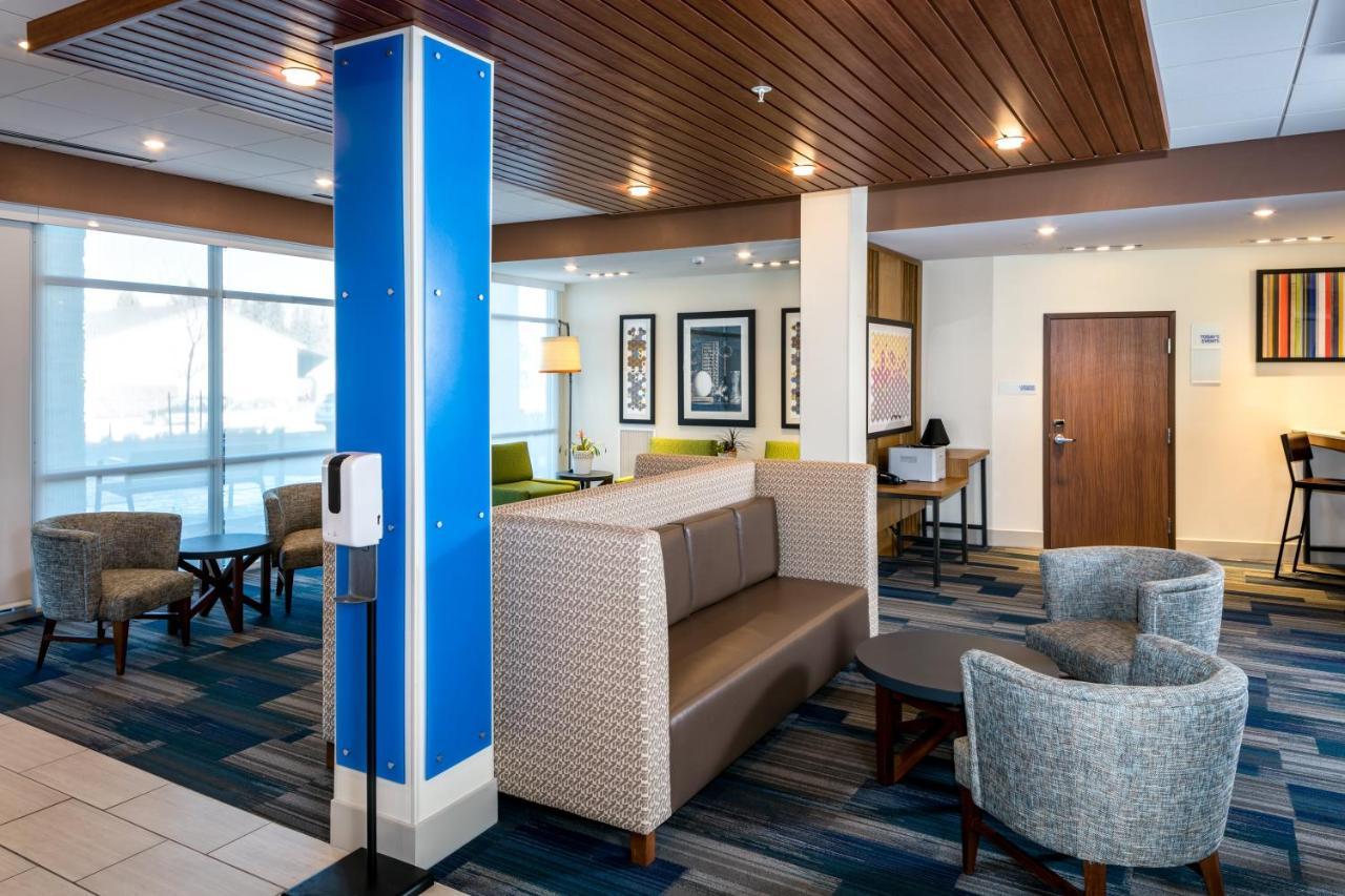 Holiday Inn Express & Suites - Bend South By Ihg Exterior photo